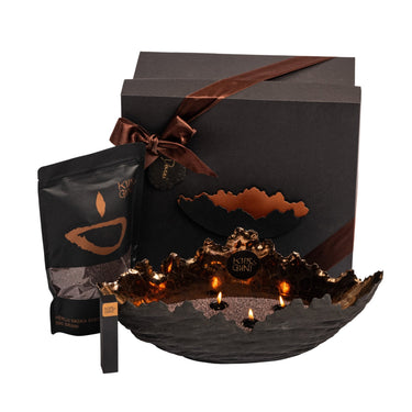 MELNĀ LAIVA - KurGuni - KurGuni