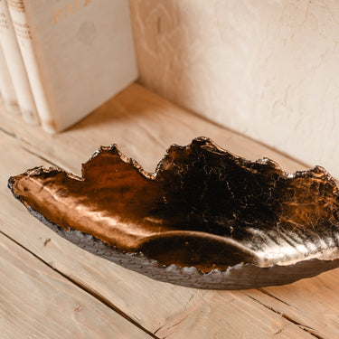 MELNĀ LAIVA - KurGuni - KurGuni