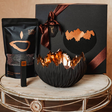 MELNĀ LIELĀ BUMBA - KurGuni - KurGuni